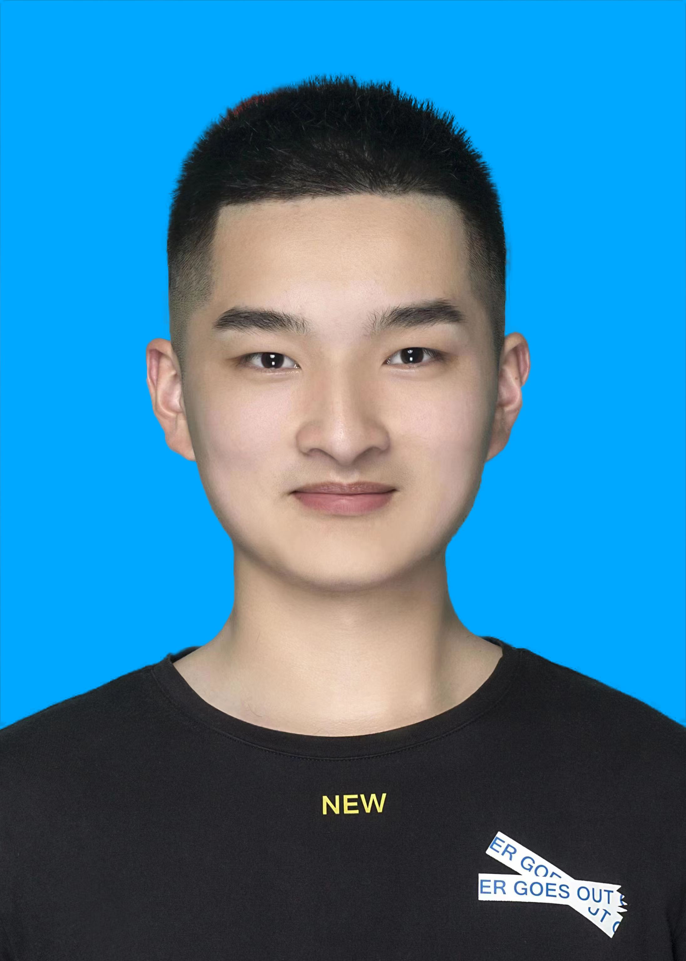 欧教员 照片