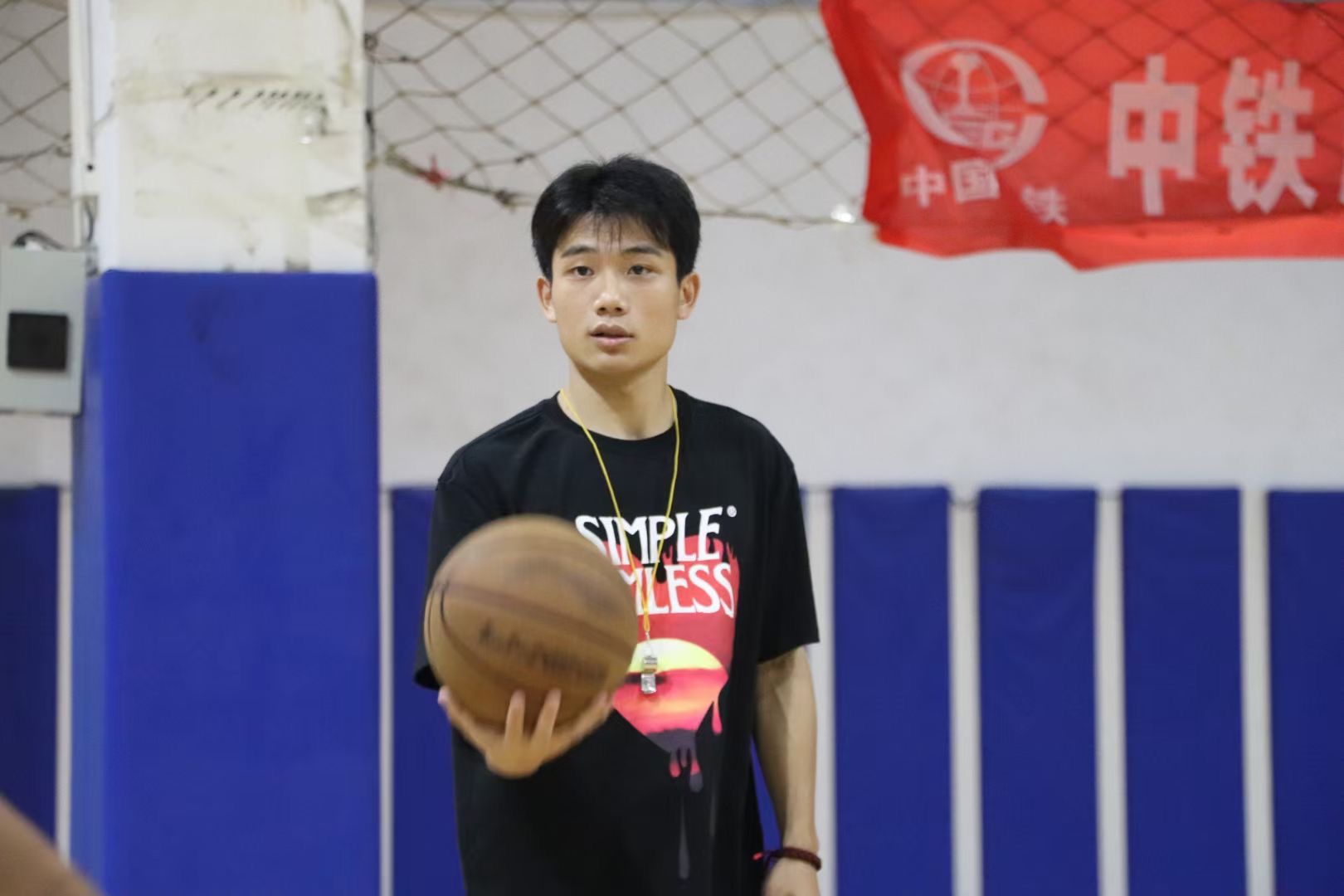 黄教员 照片