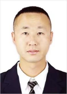 王教员 照片