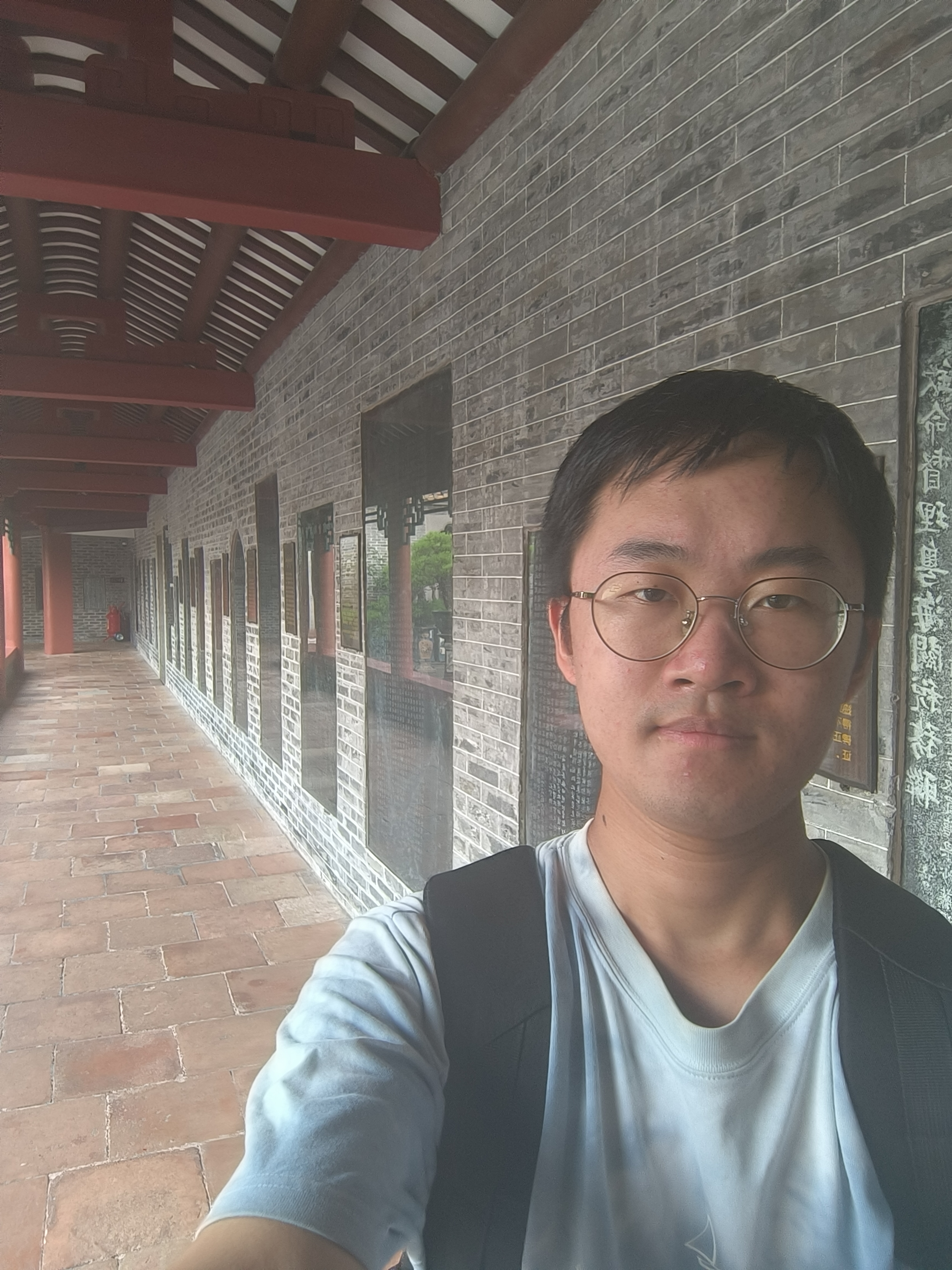 宋教员 照片