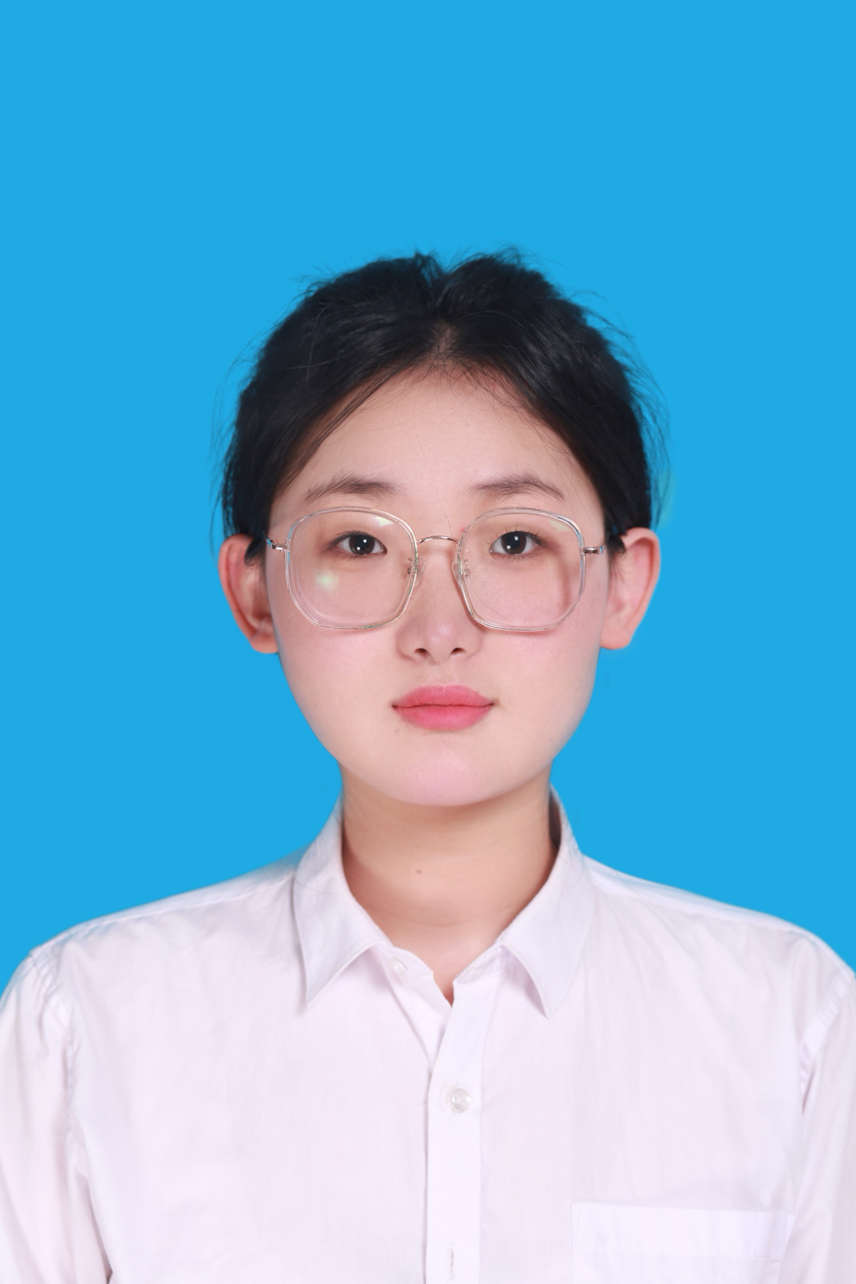张教员 照片