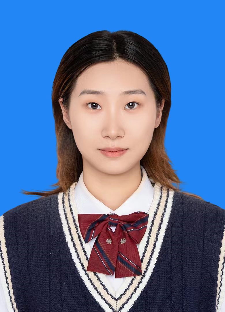张教员 照片