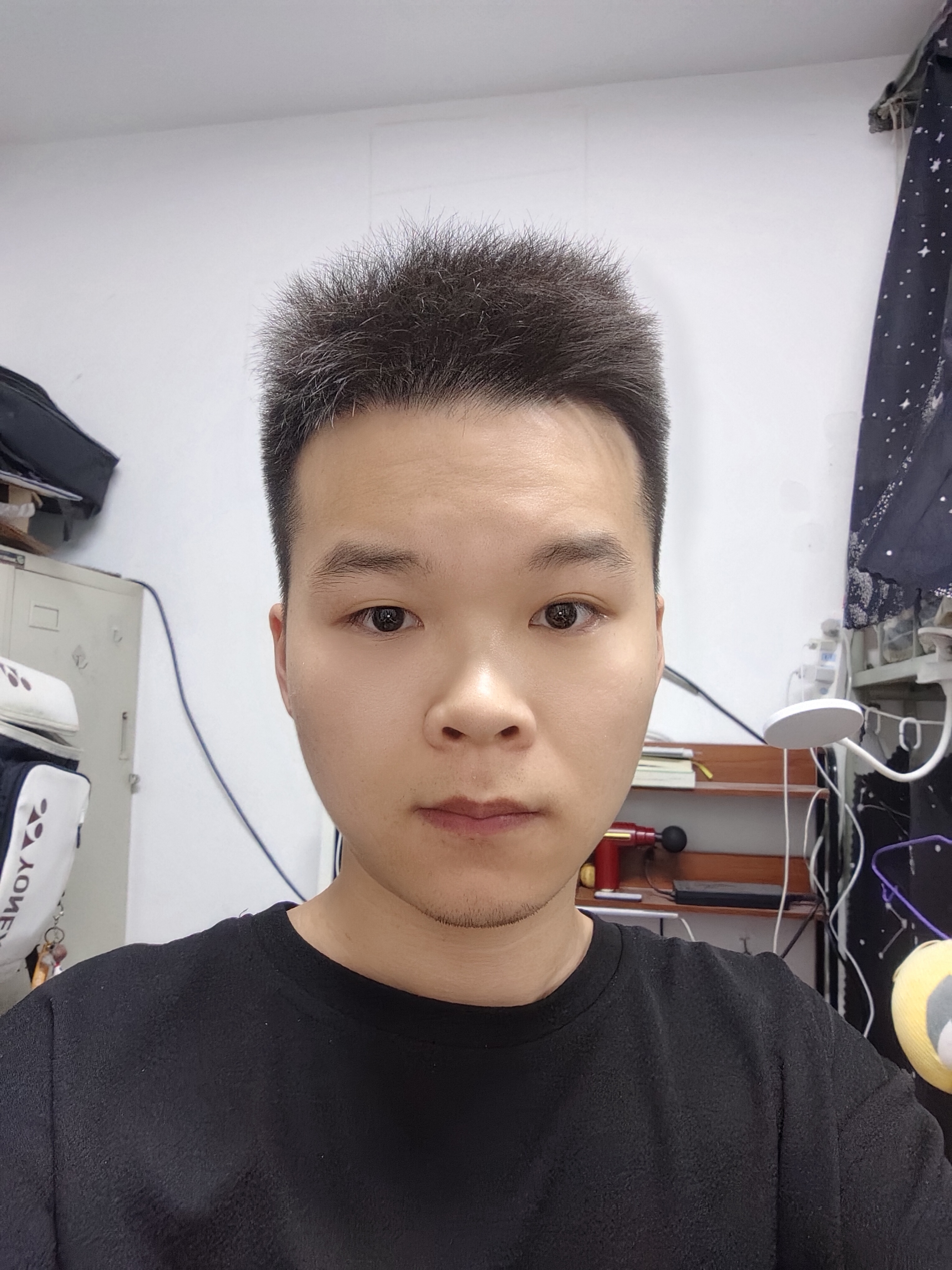 魏教员 照片