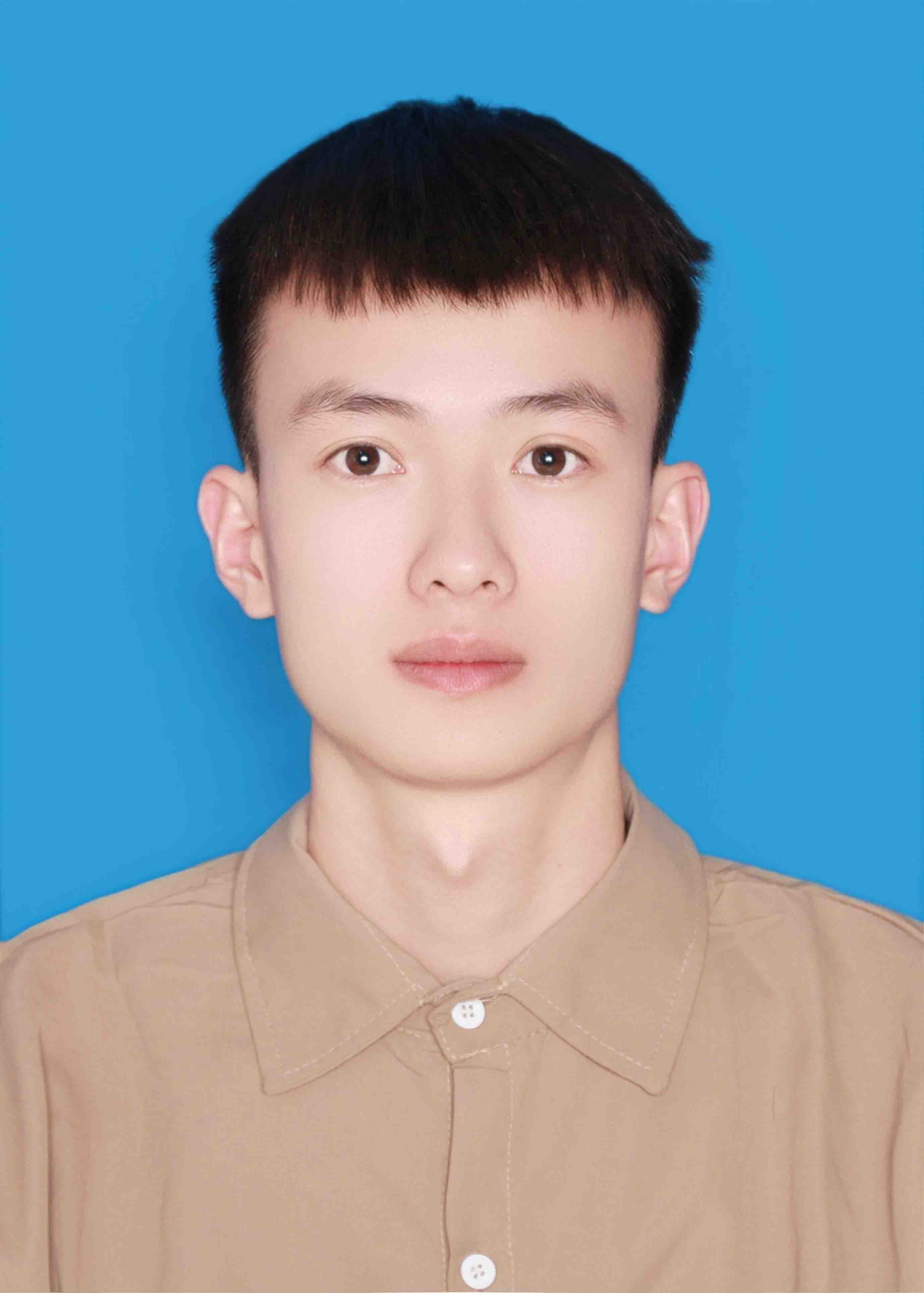 温教员 照片
