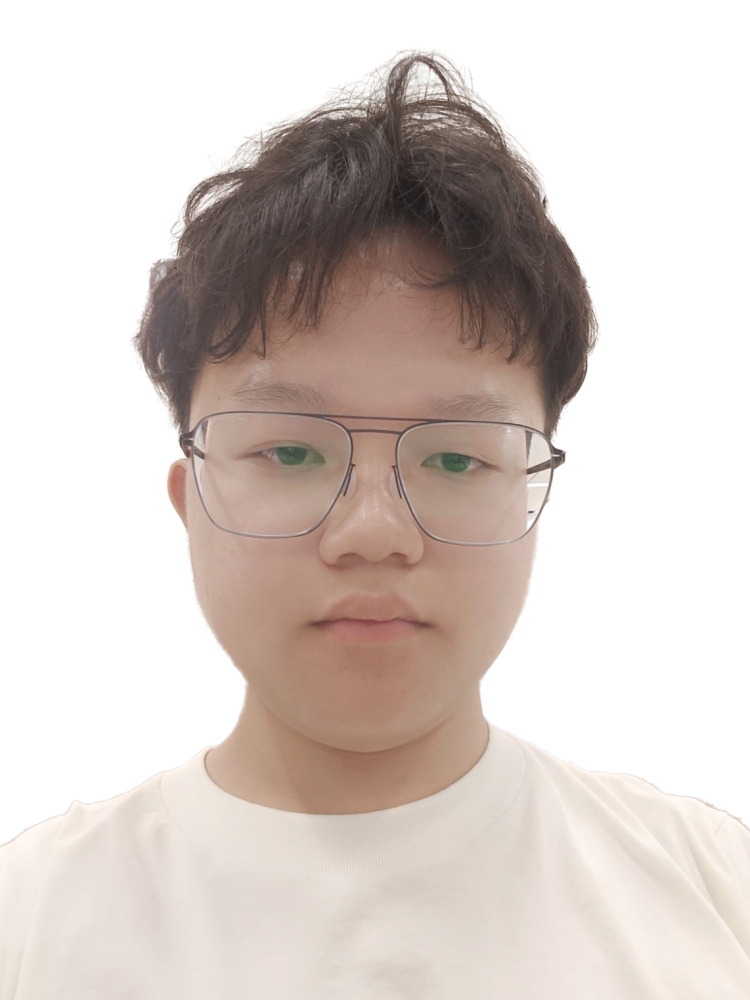 尹教员 照片