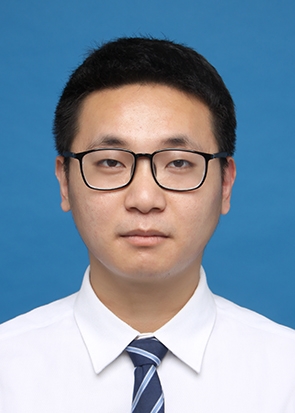 吴教员 照片