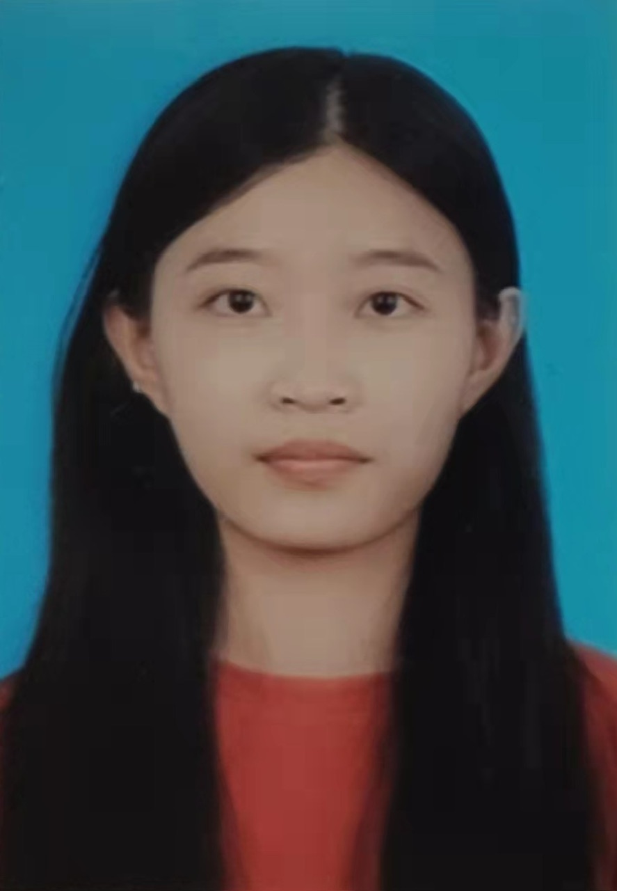 胡教员 照片