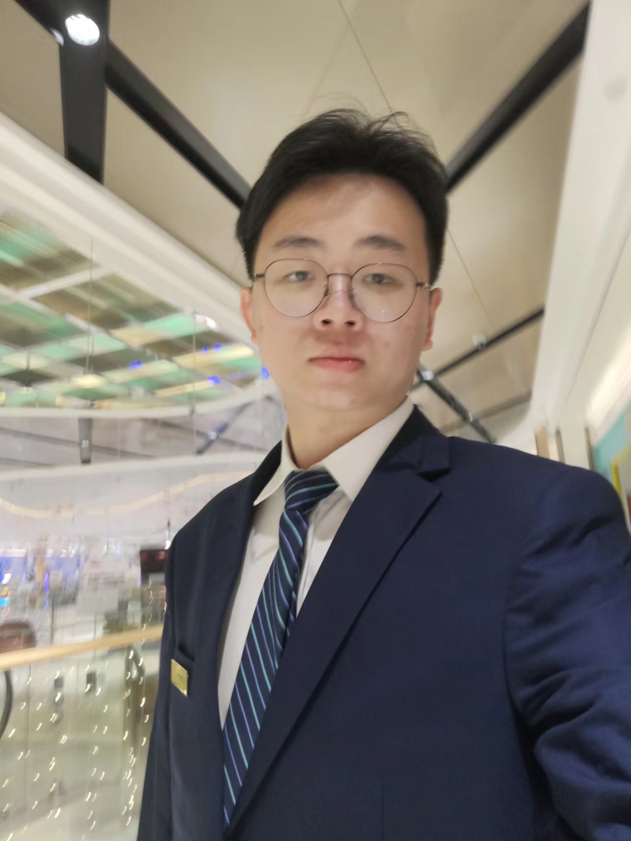 陈教员 照片