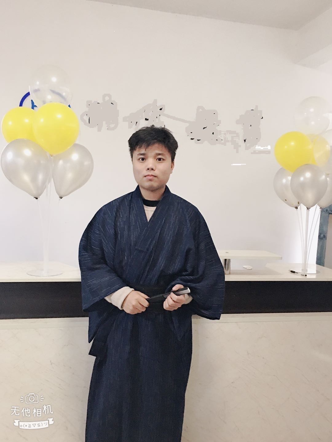 潘教员 照片