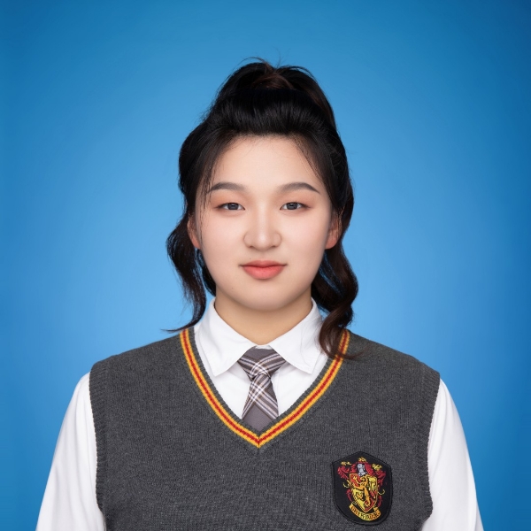李教员 照片