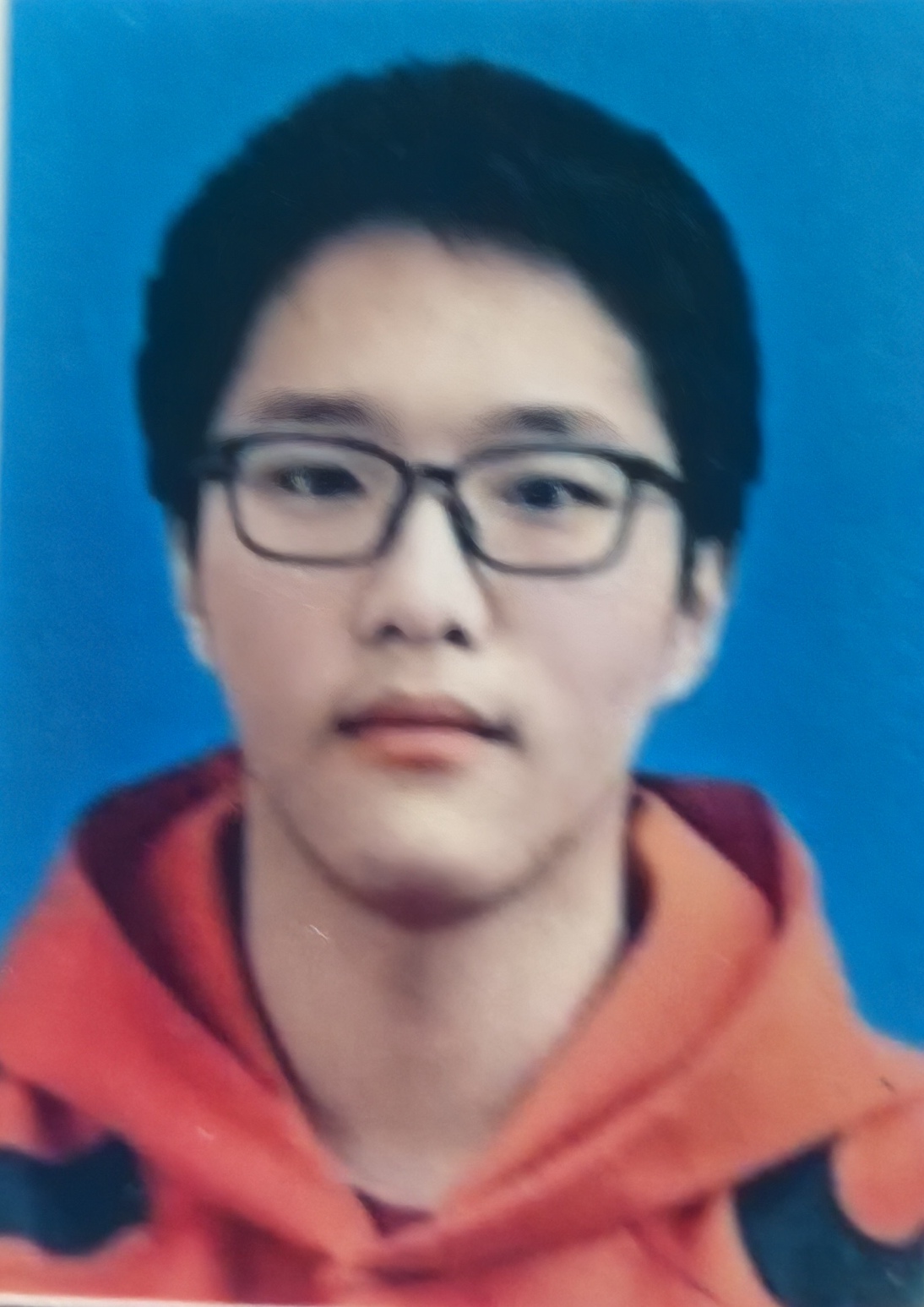 刘教员 照片