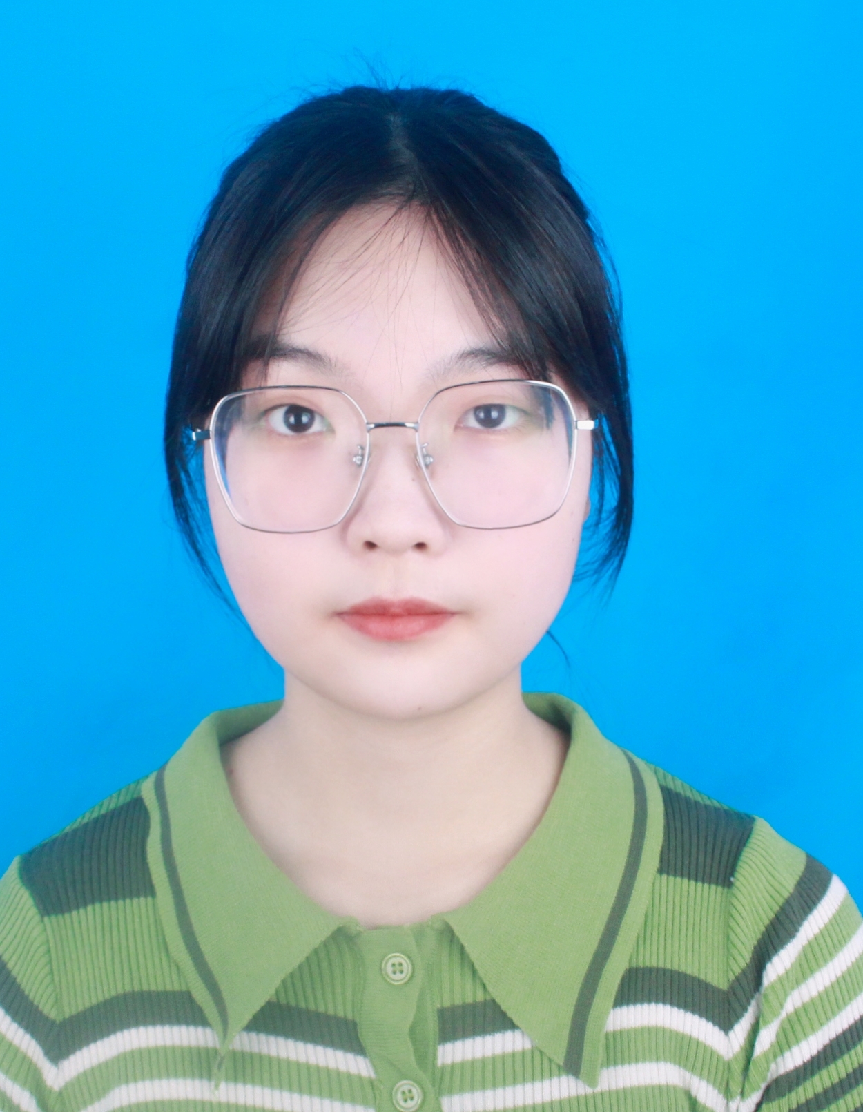 吴教员 照片