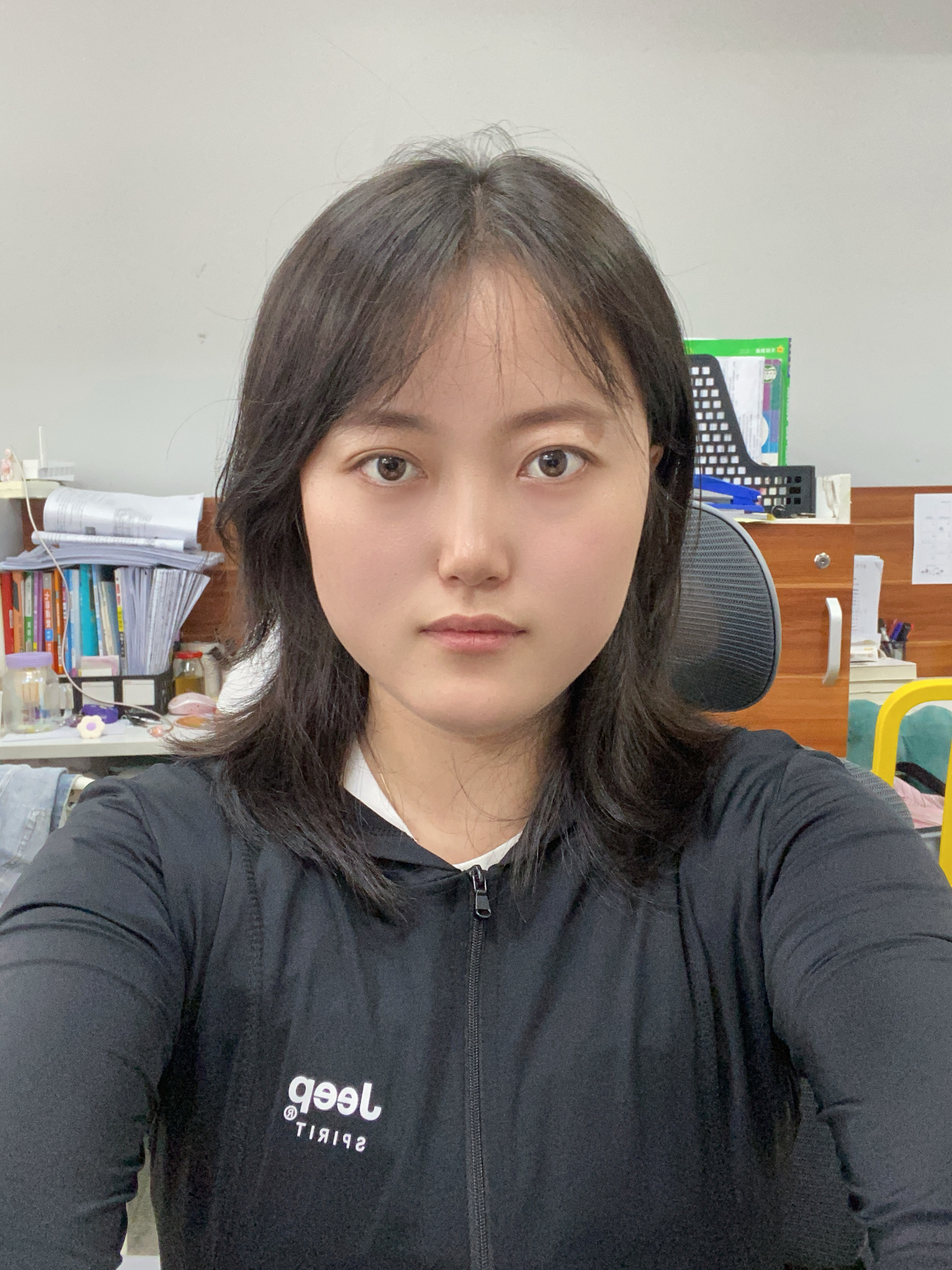 李教员 照片