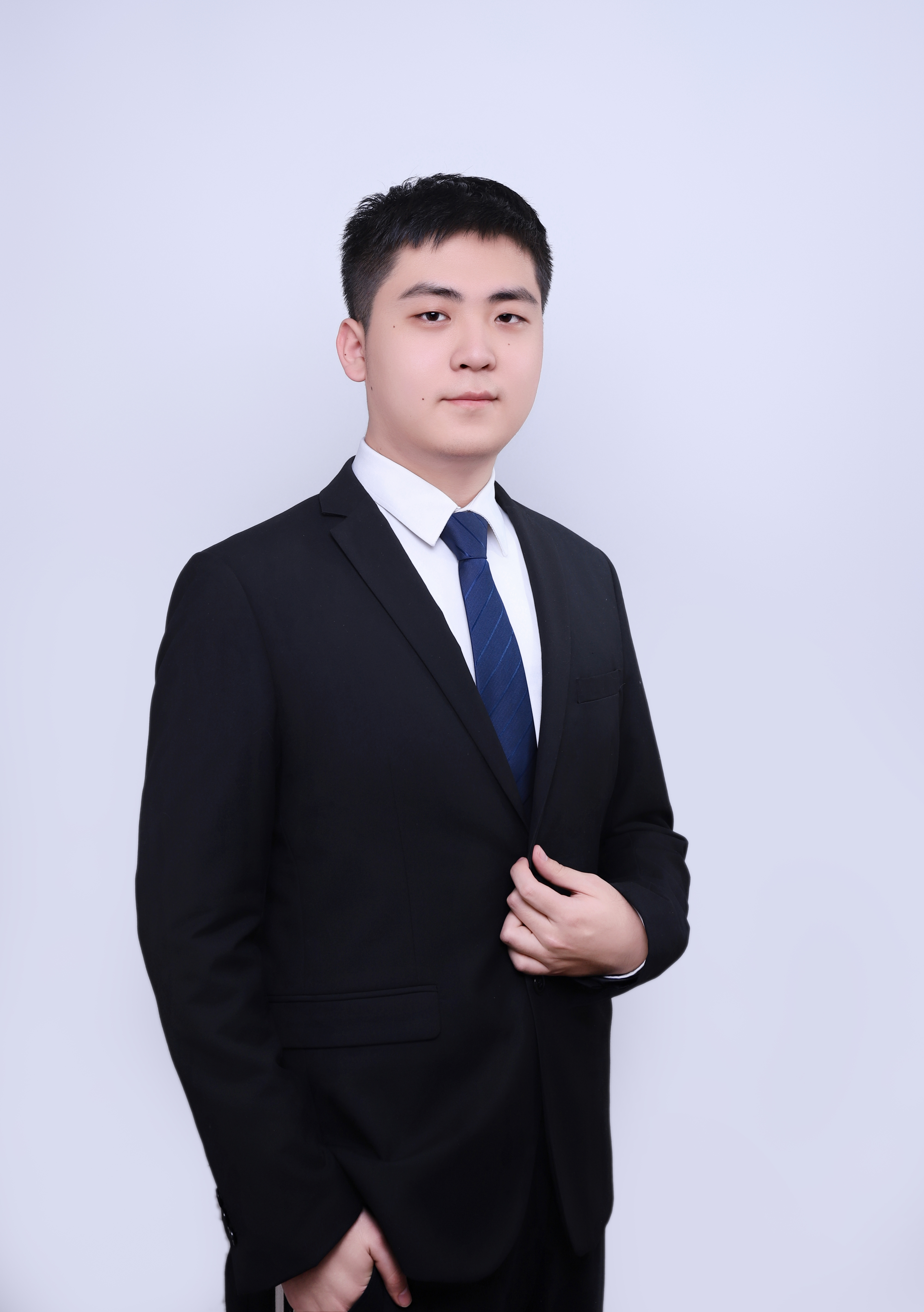 刘教员 照片