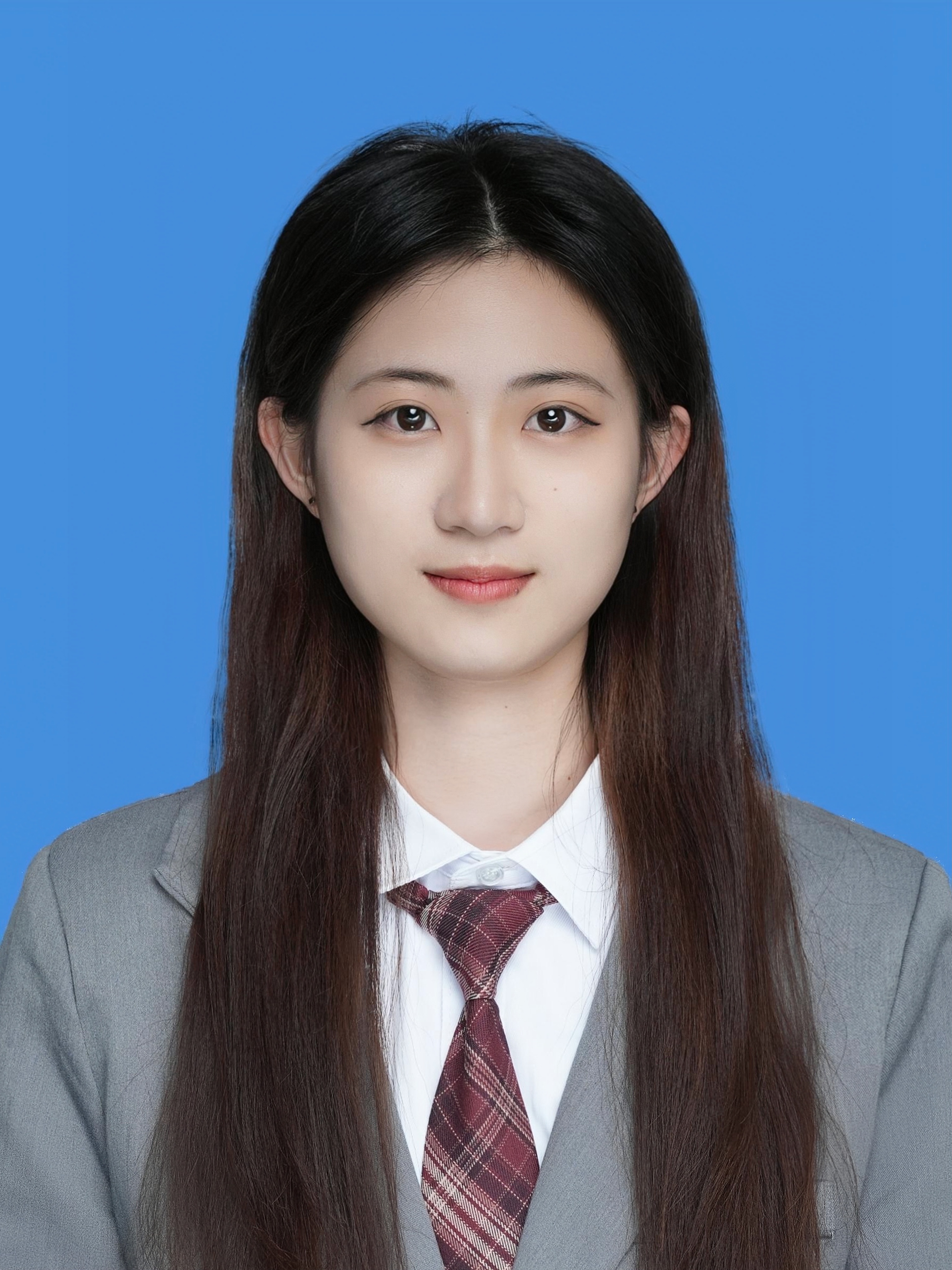 高教员 照片