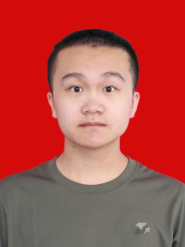 马教员 照片