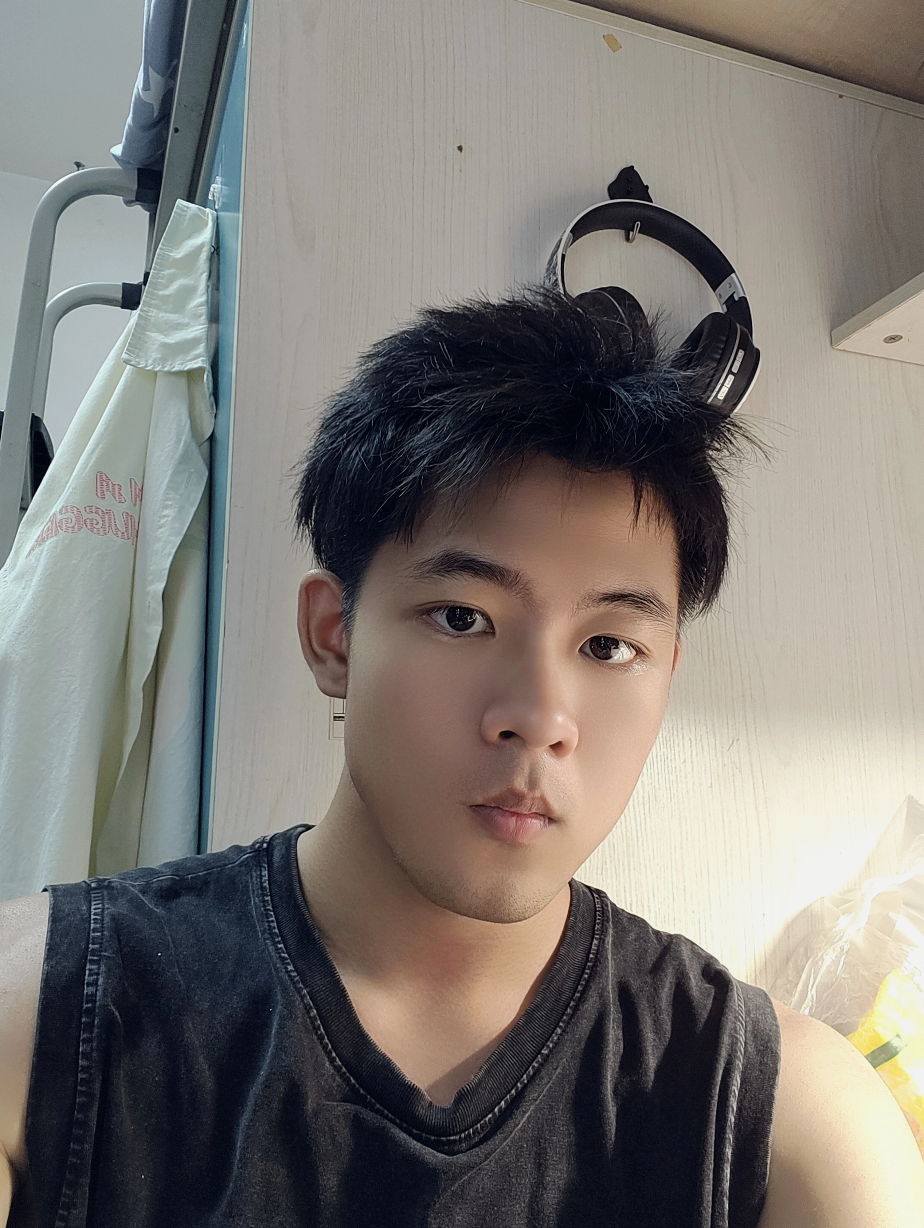 刘教员 照片