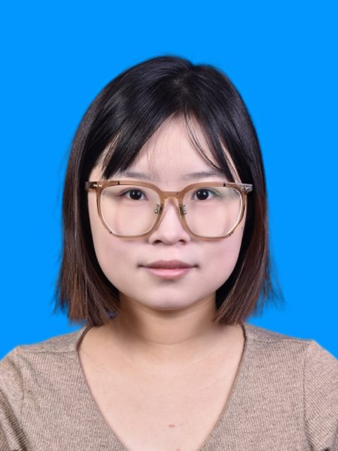 熊教员 照片