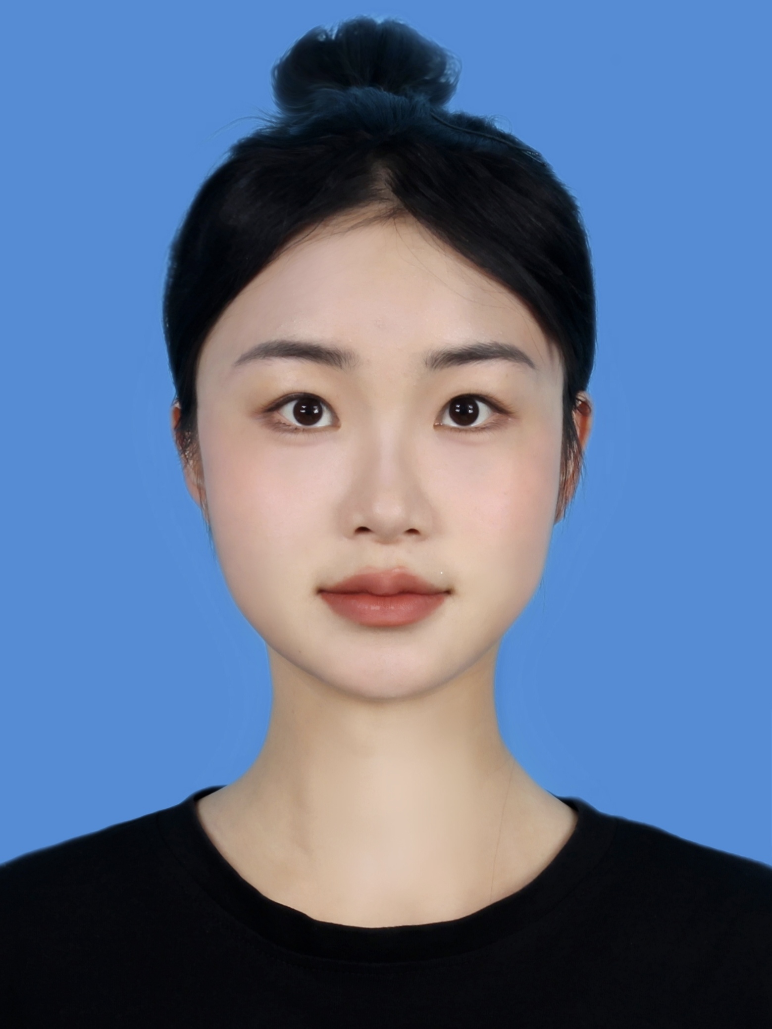 余教员 照片