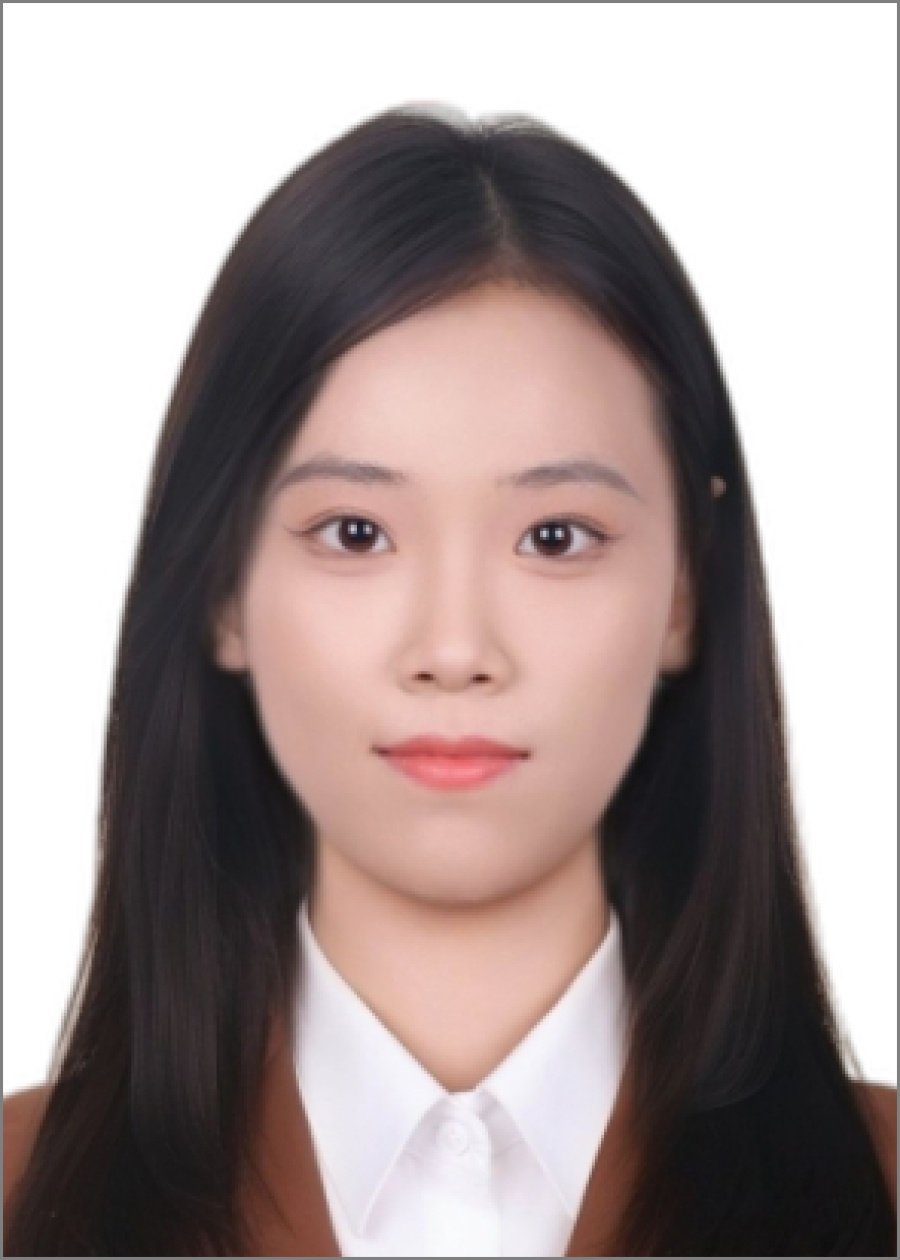安教员 照片