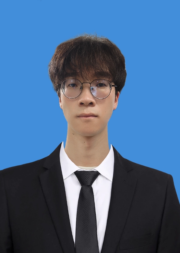 李教员 照片