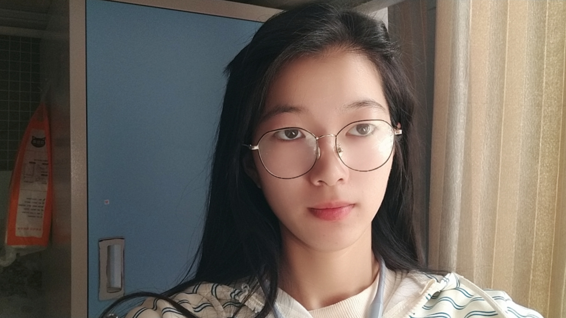 曾教员 照片