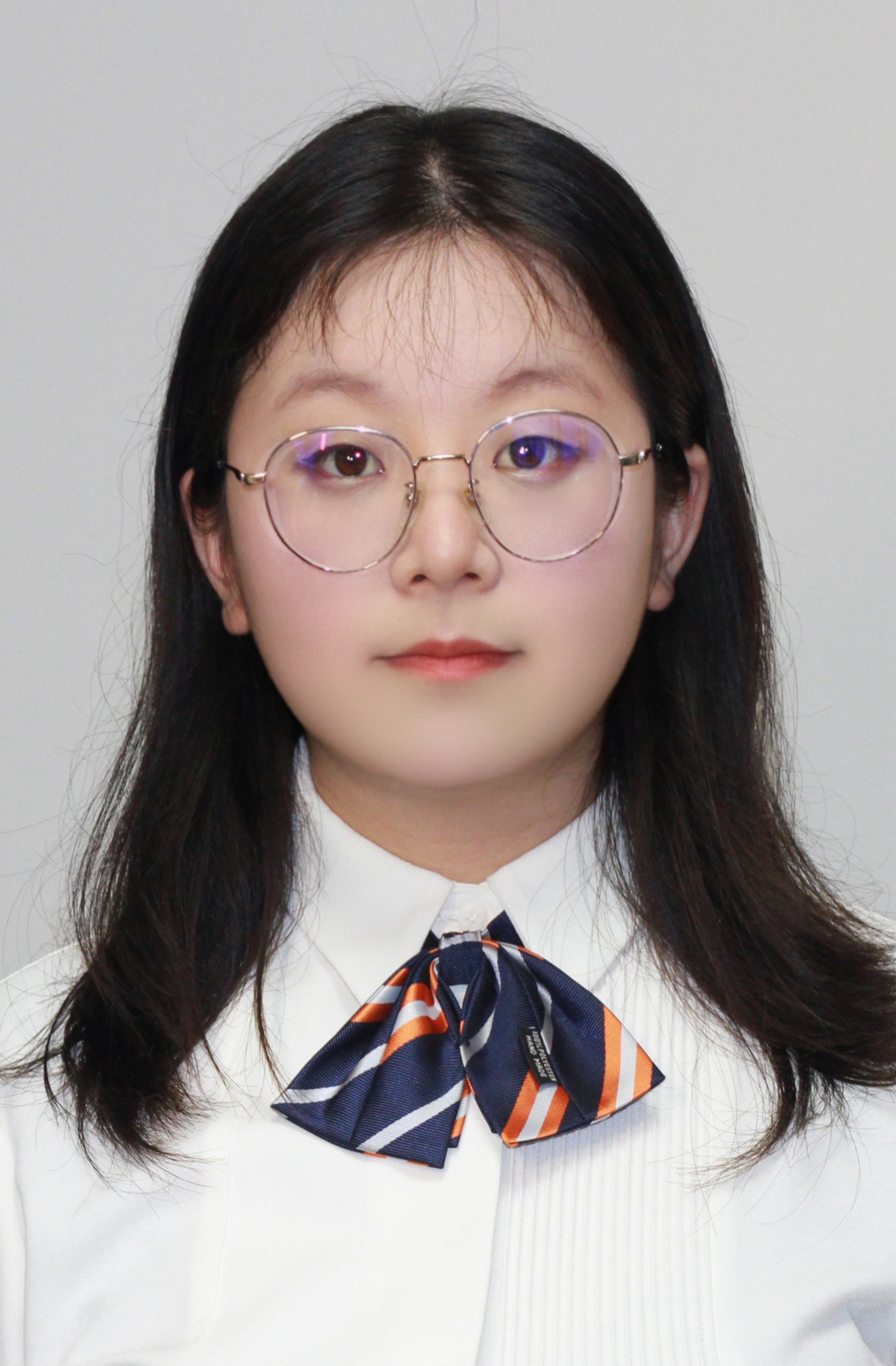 黄教员 照片