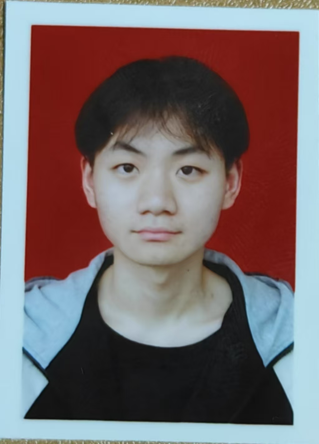 石教员 照片