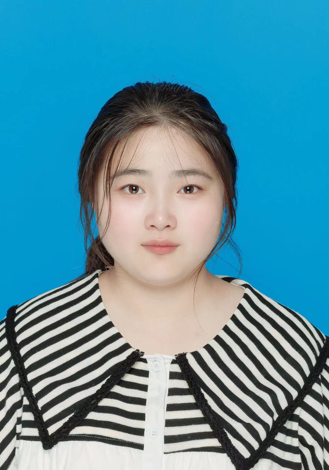 李教员 照片