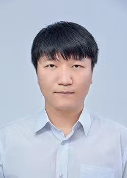 齐教员 照片