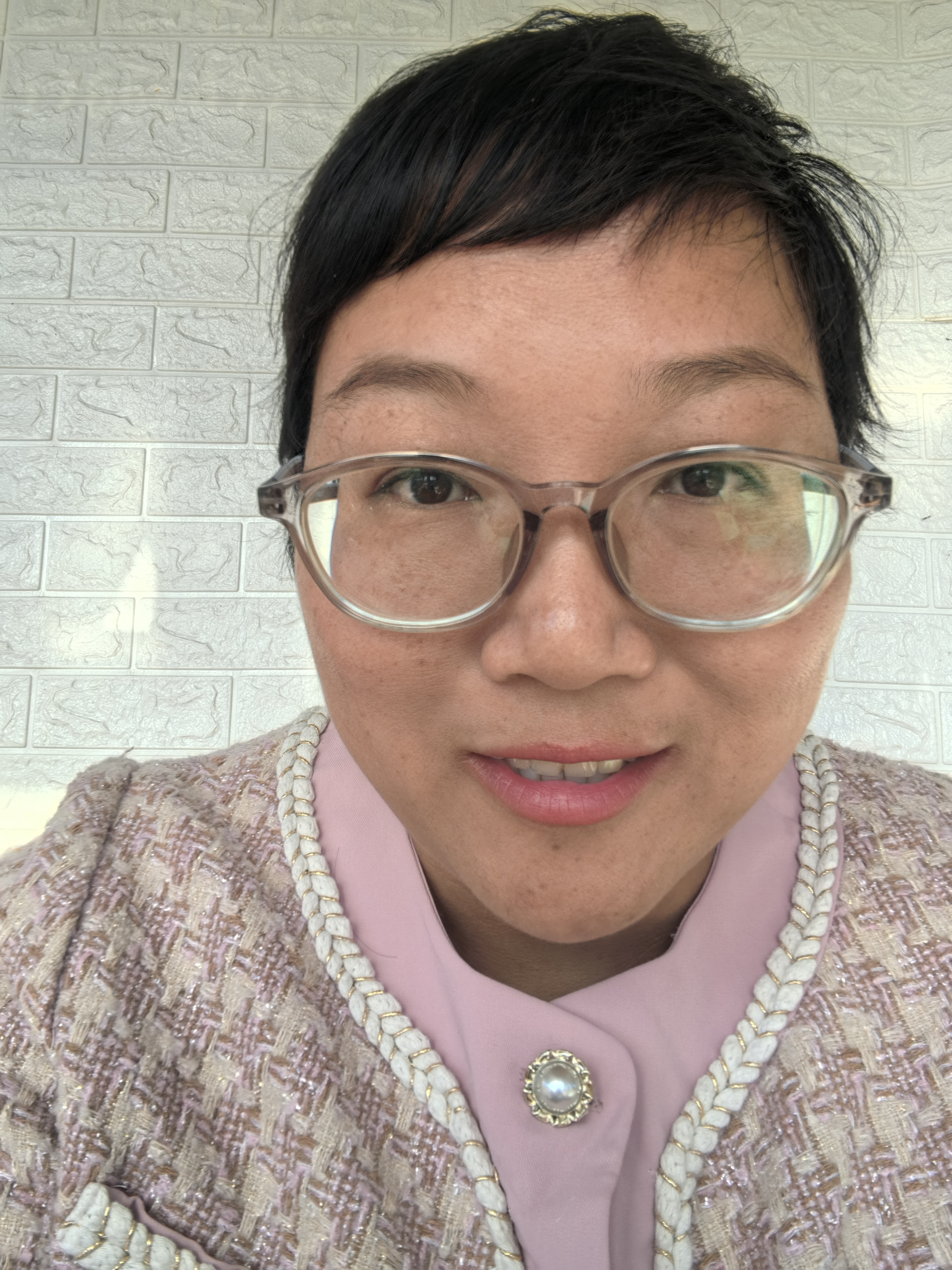 刘教员 照片