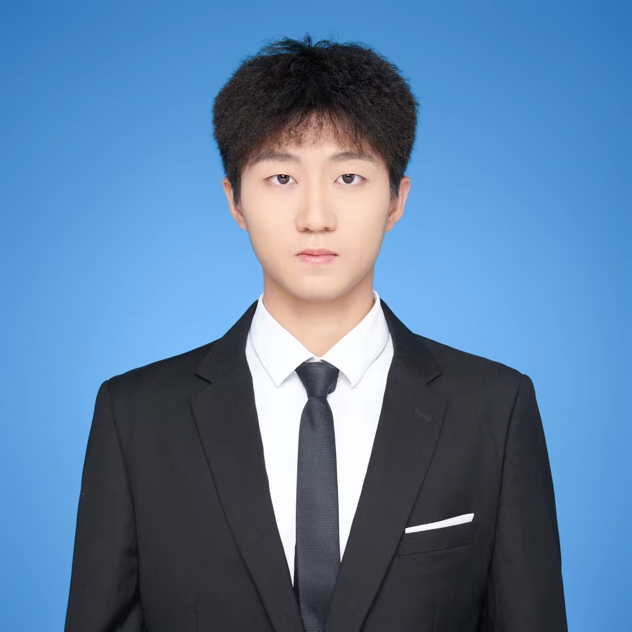 任教员 照片