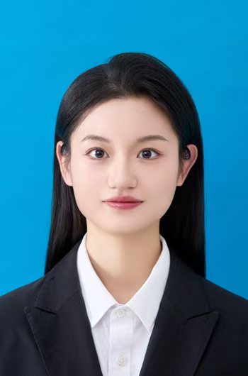 李教员 照片