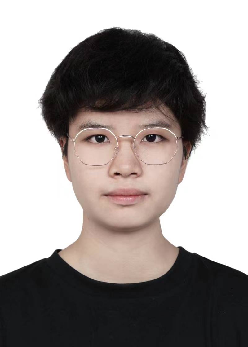 李教员 照片