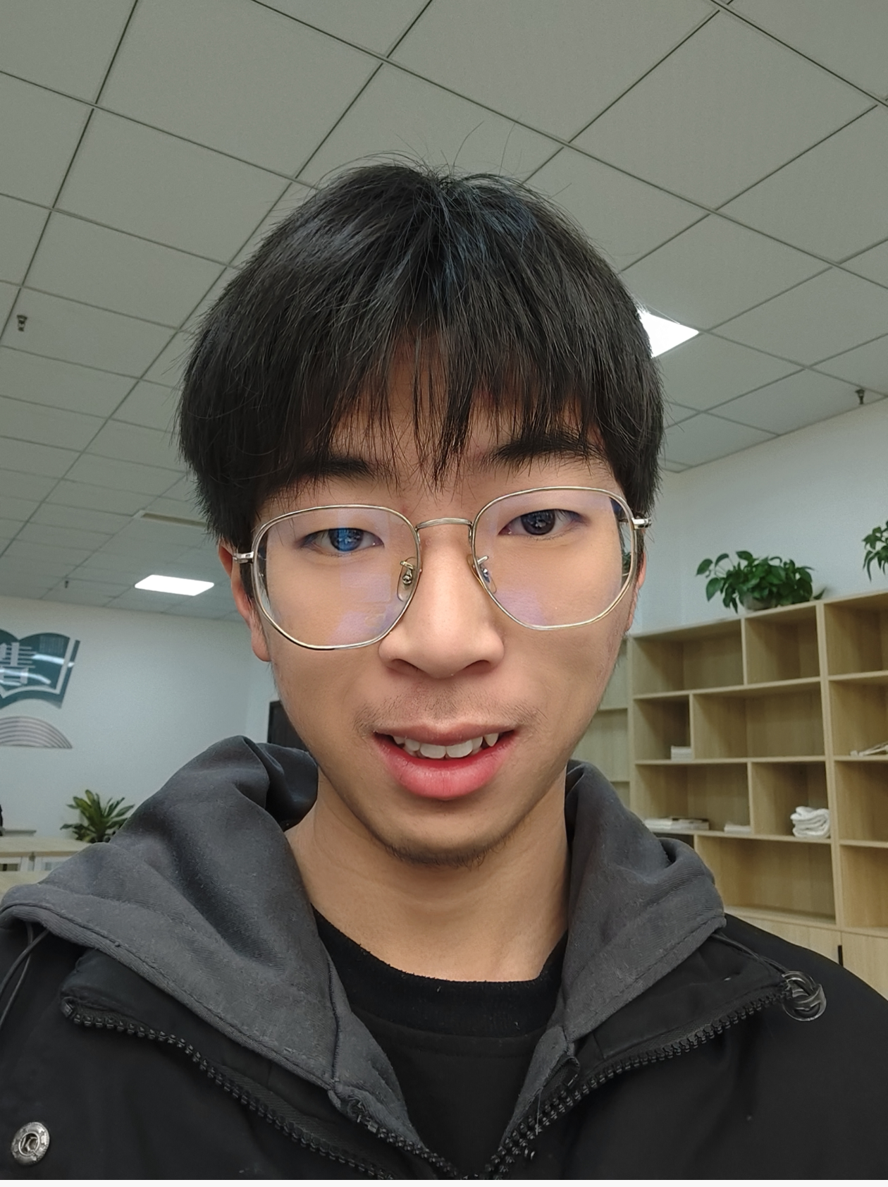 任教员 照片
