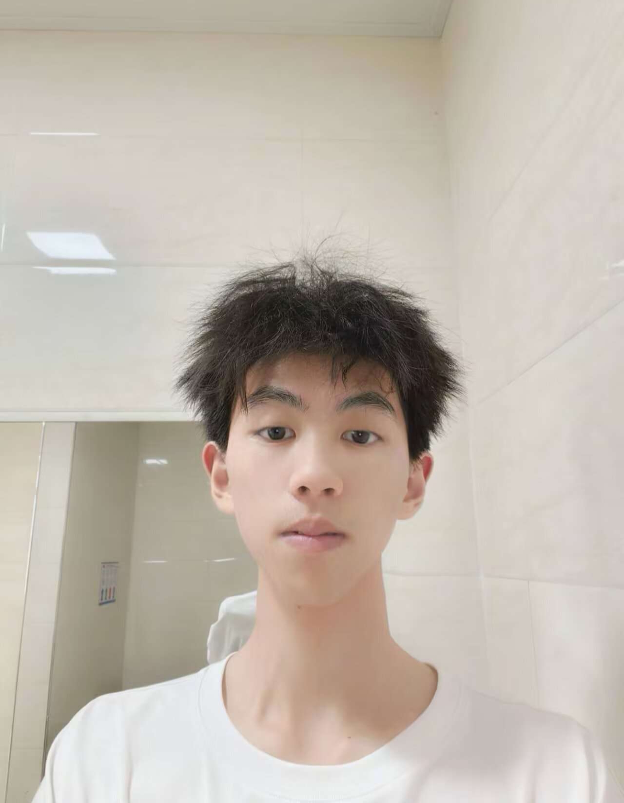 黄教员 照片