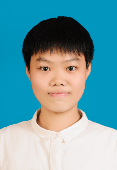 李教员 照片