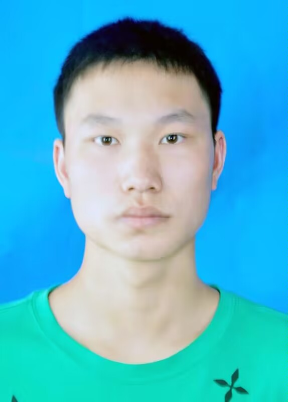 刘教员 照片