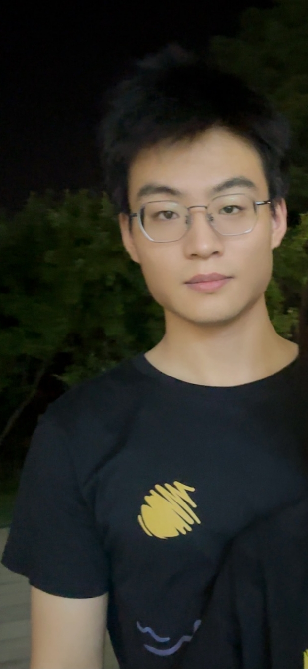李教员 照片