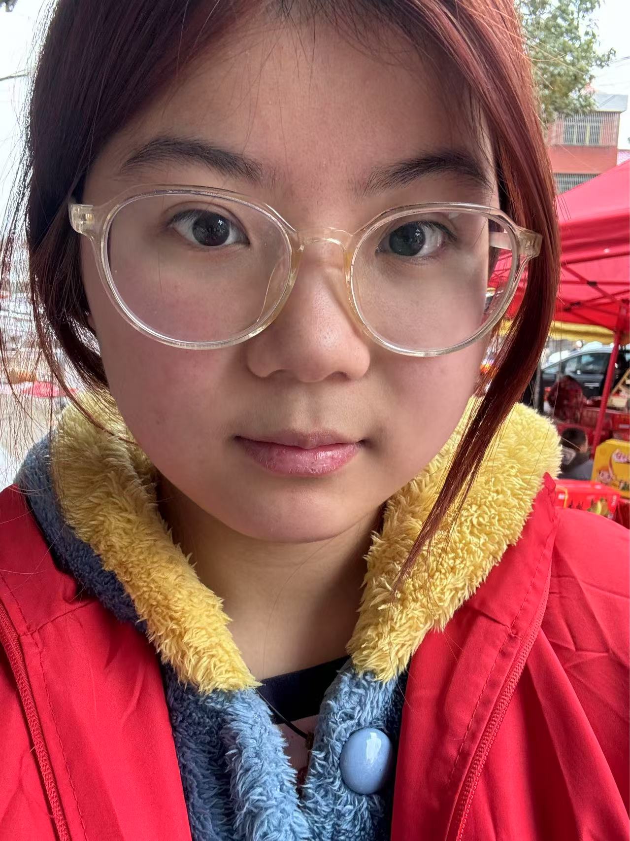 洪教员 照片