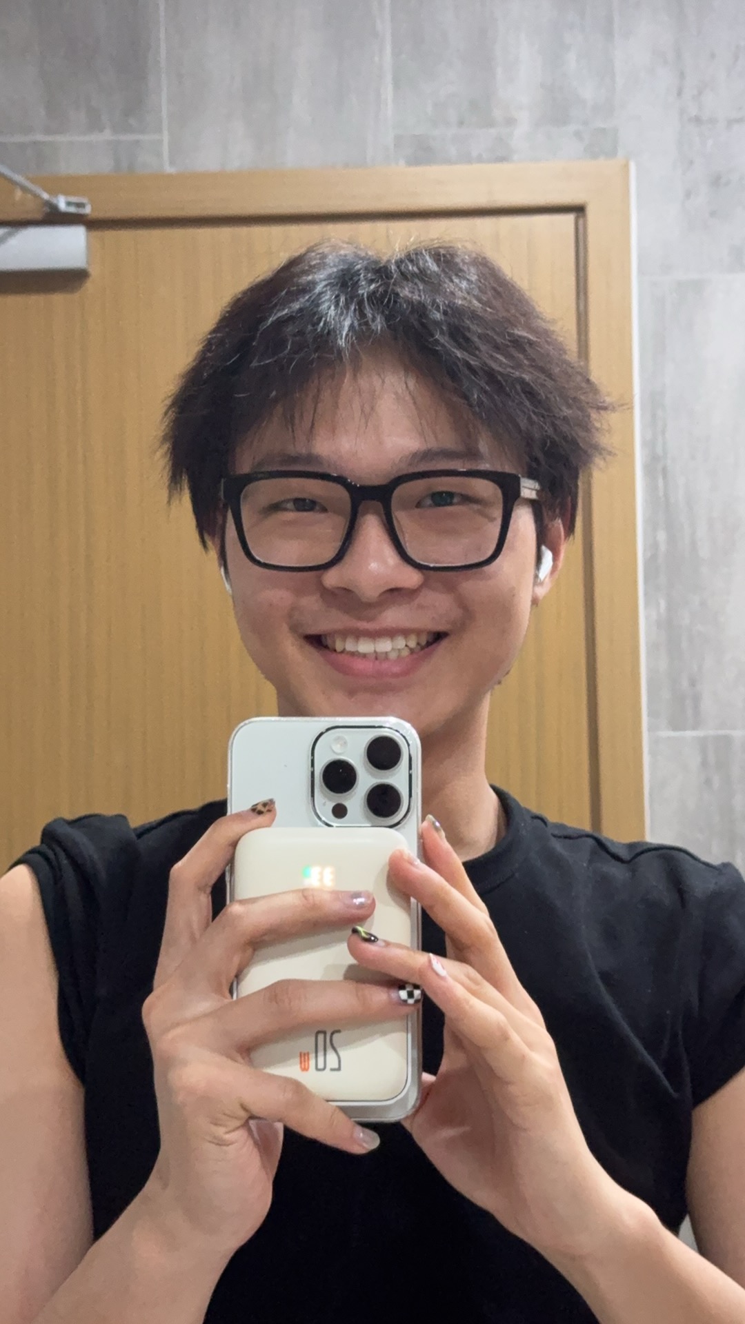 刘教员 照片