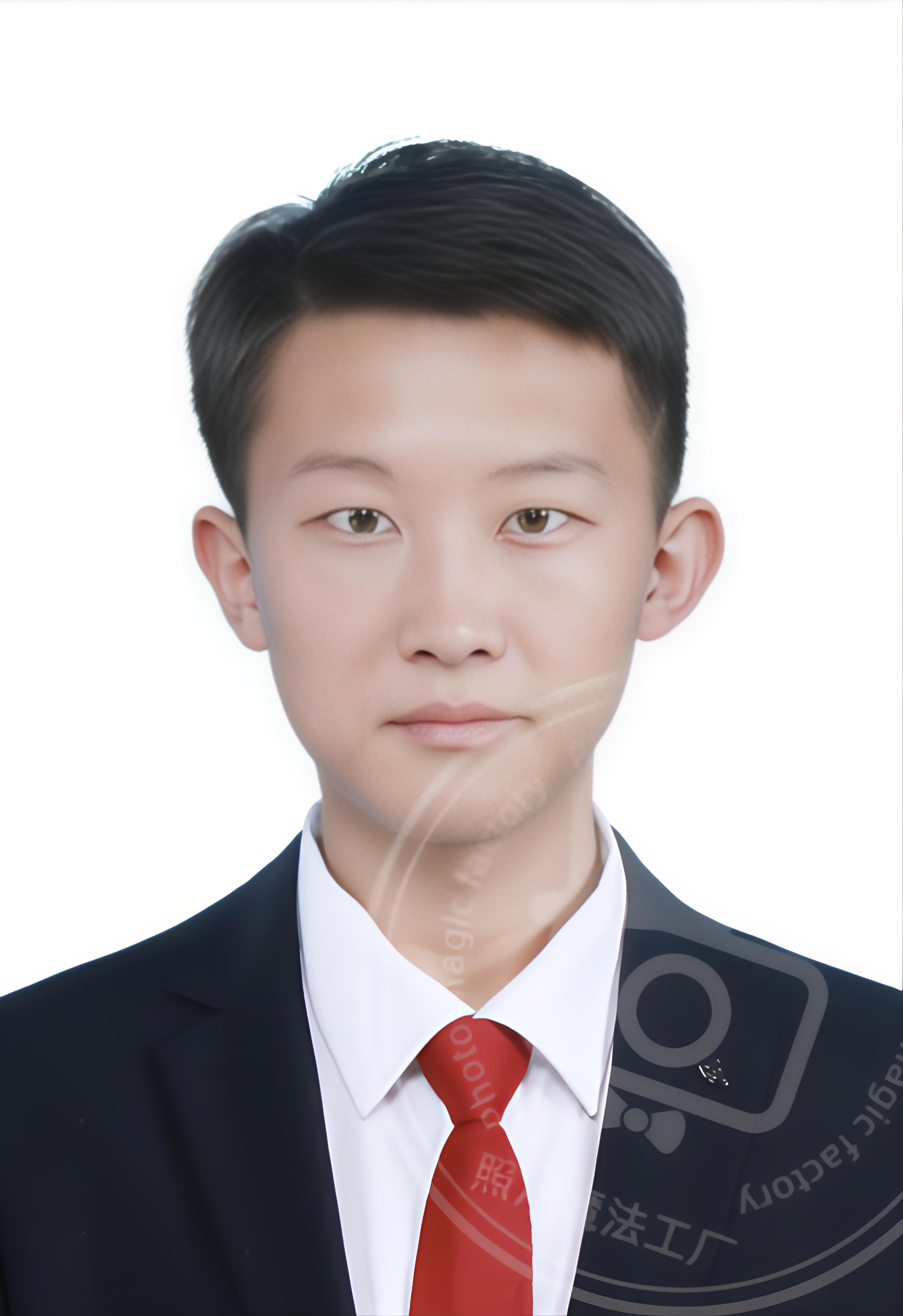吴教员 照片