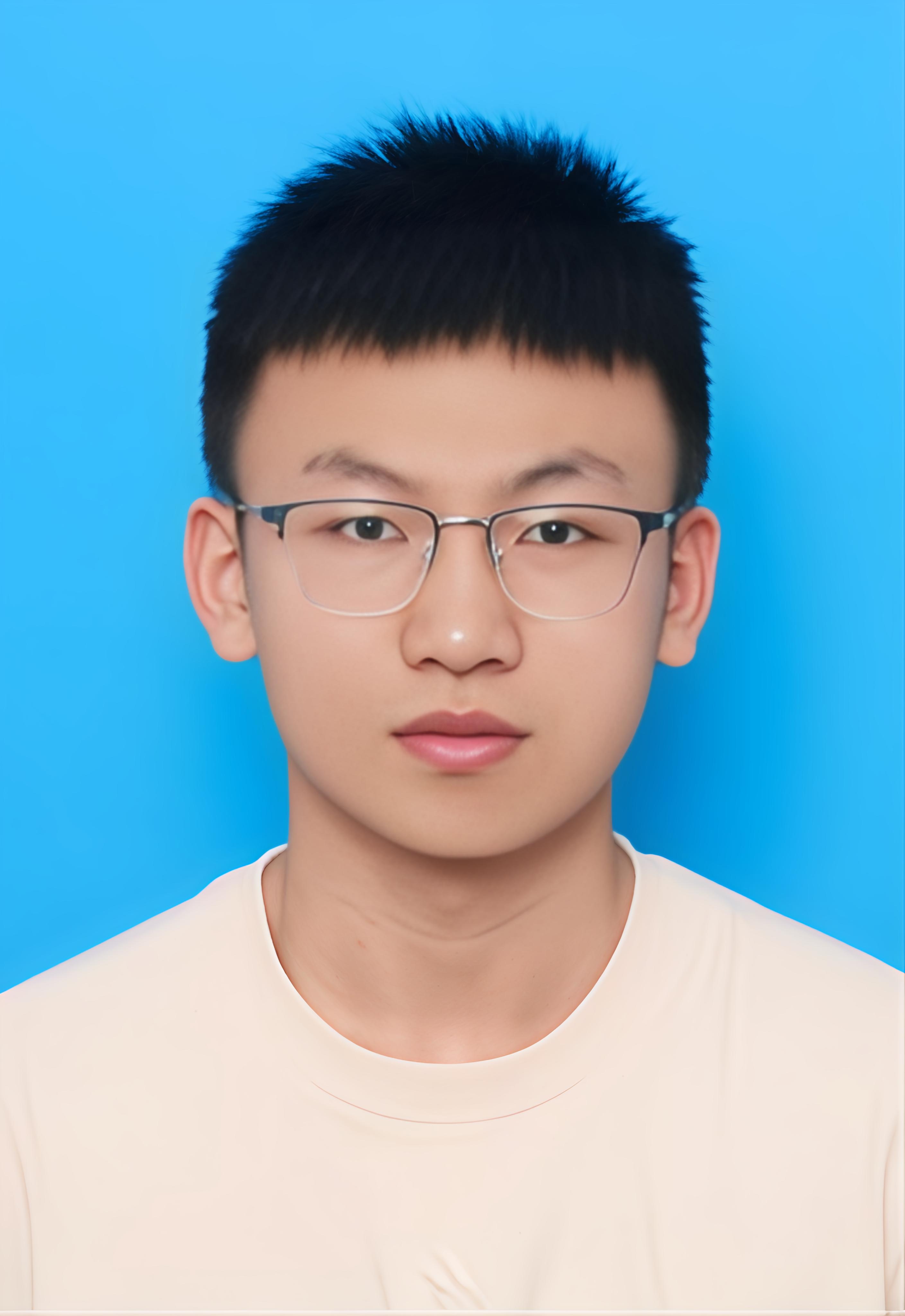 王教员 照片