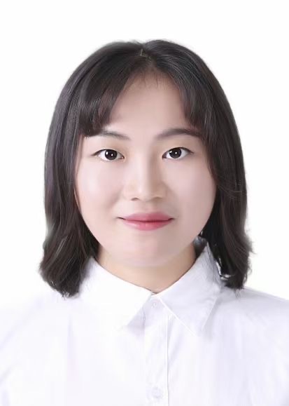 刘教员 照片
