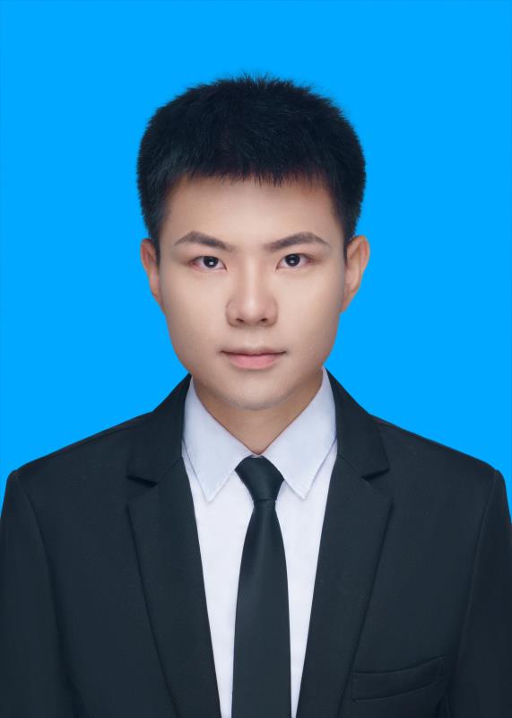 张教员 照片