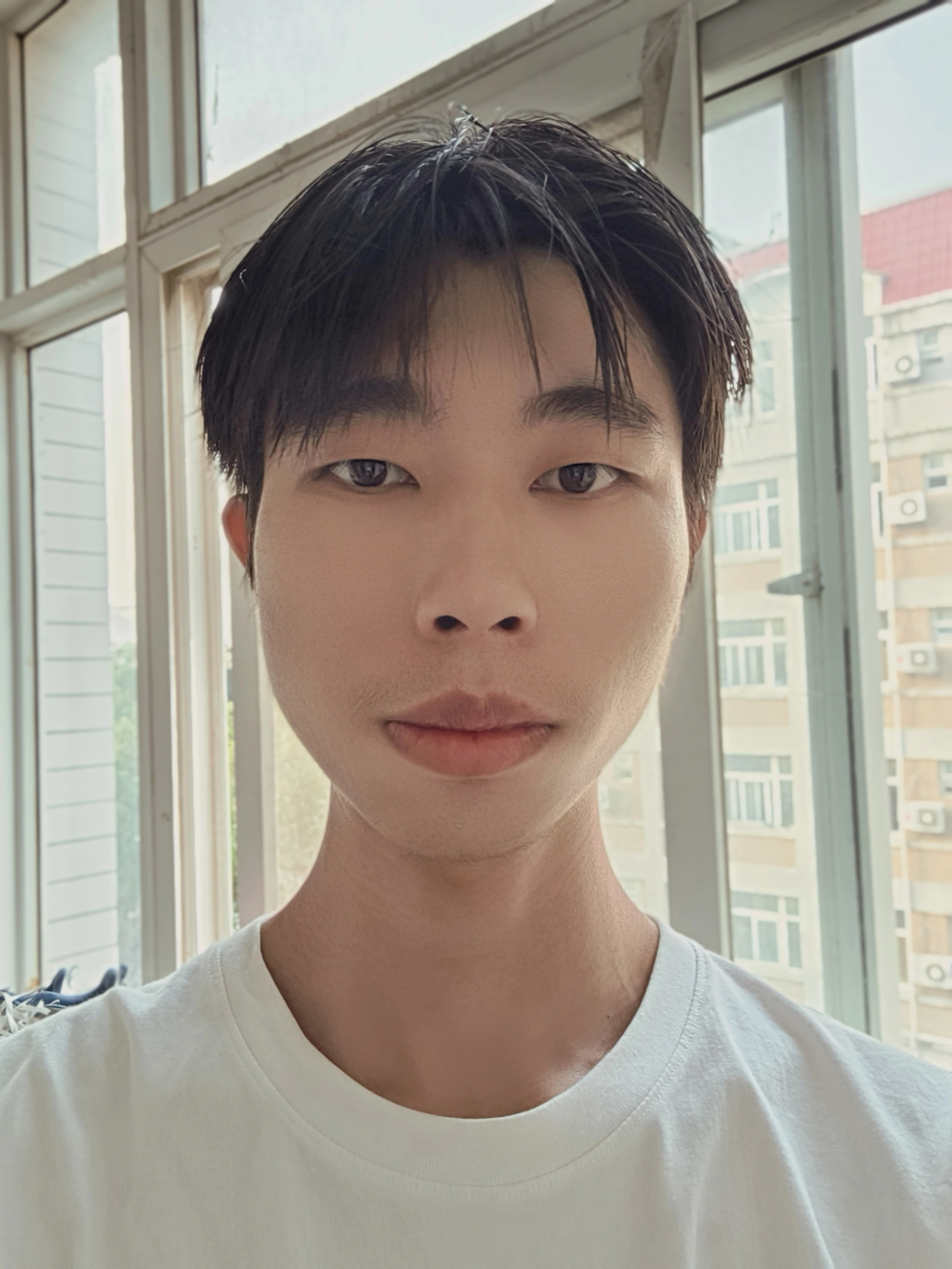 李教员 照片