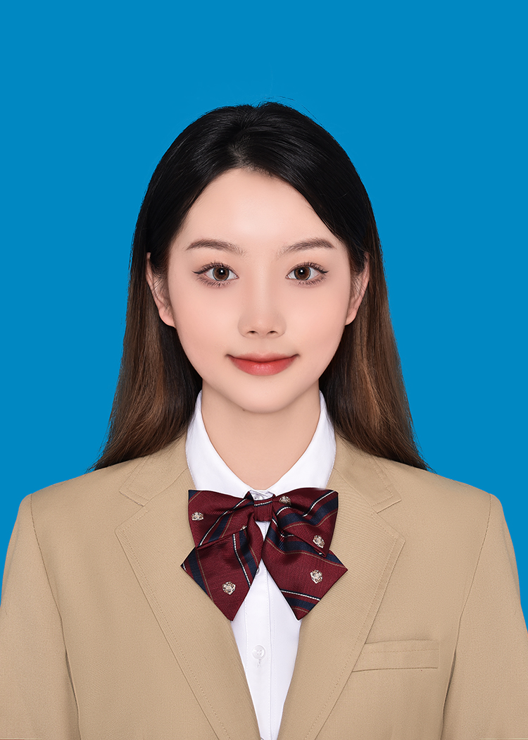 安教员 照片