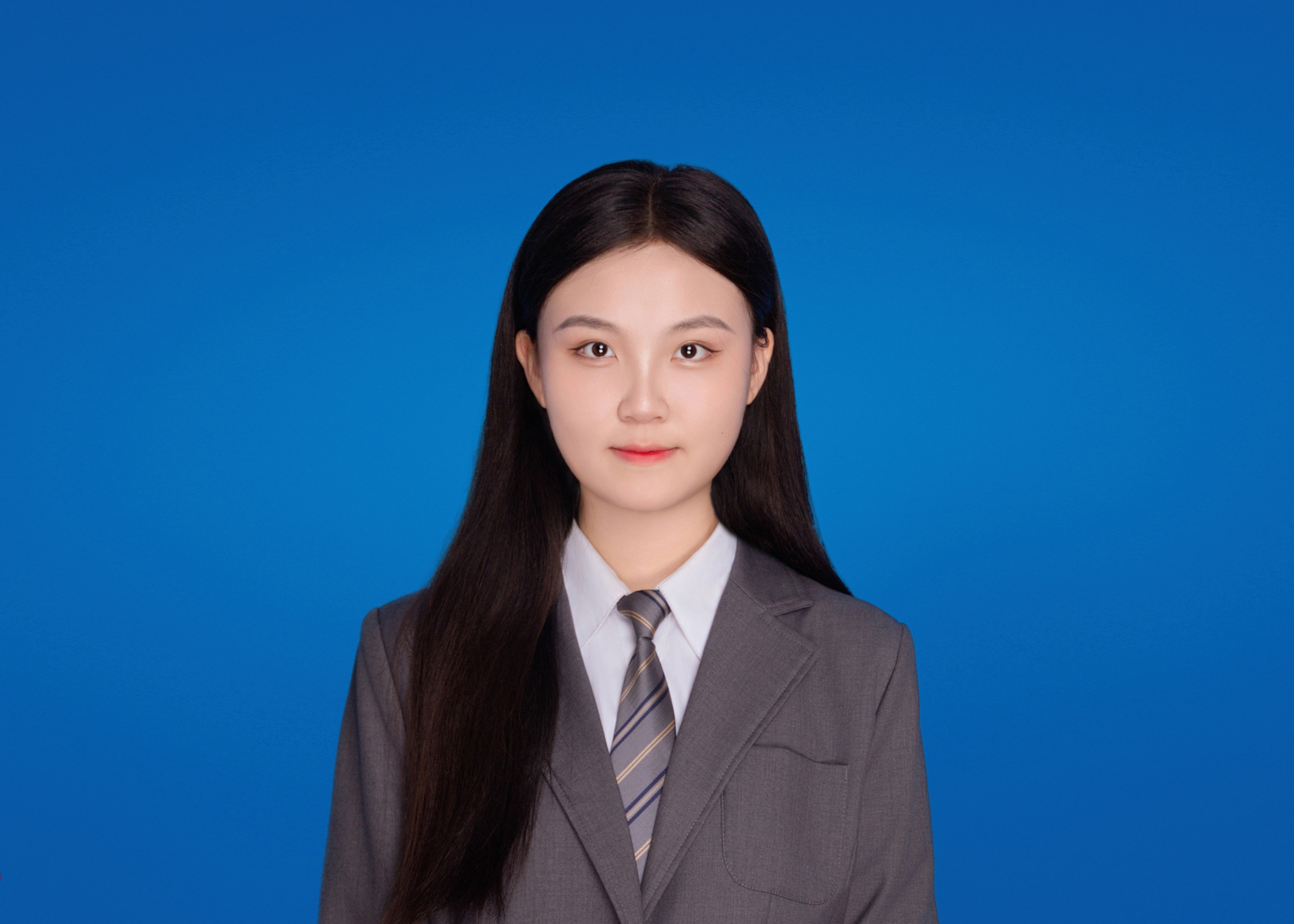 胡教员 照片