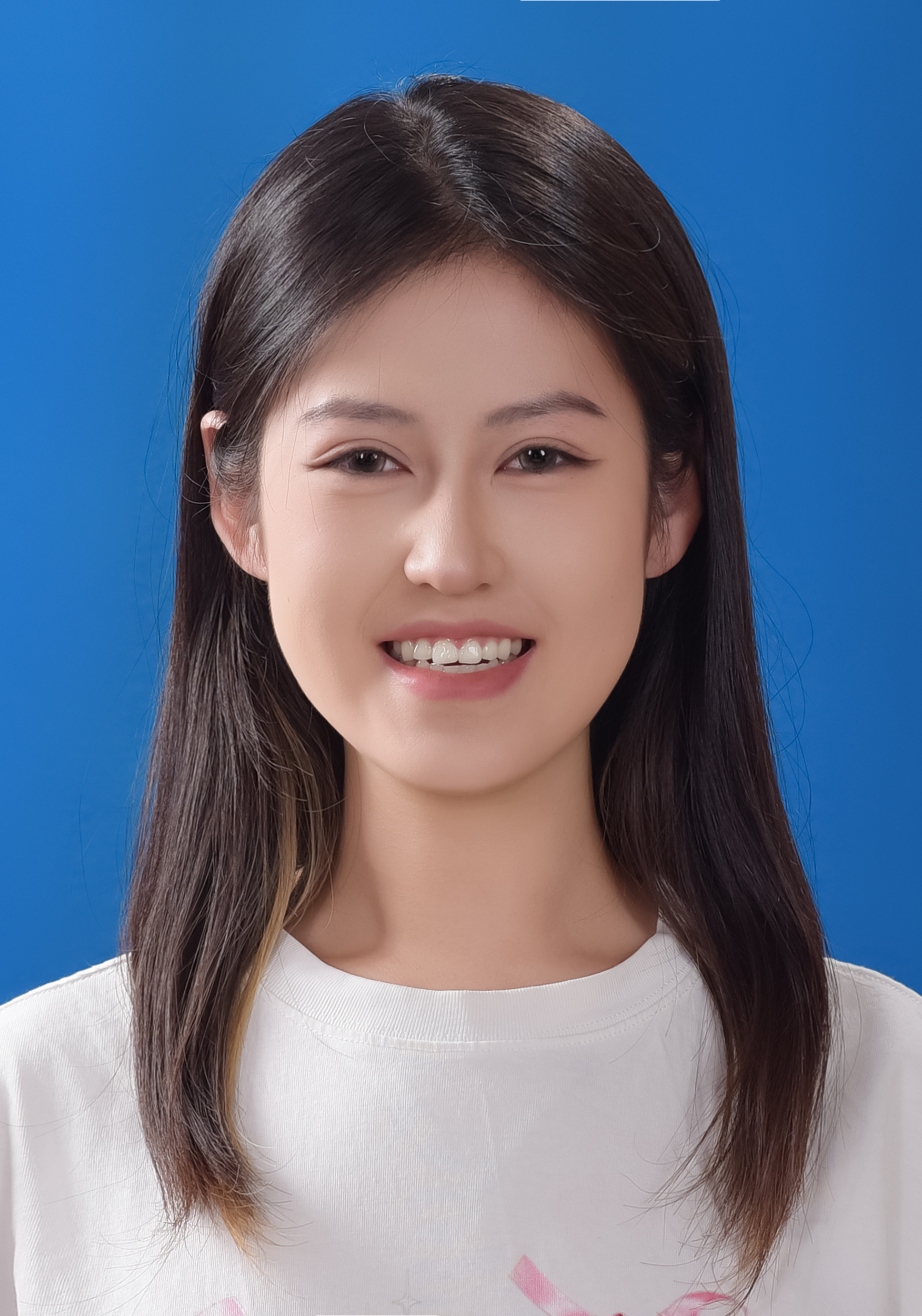阴教员 照片