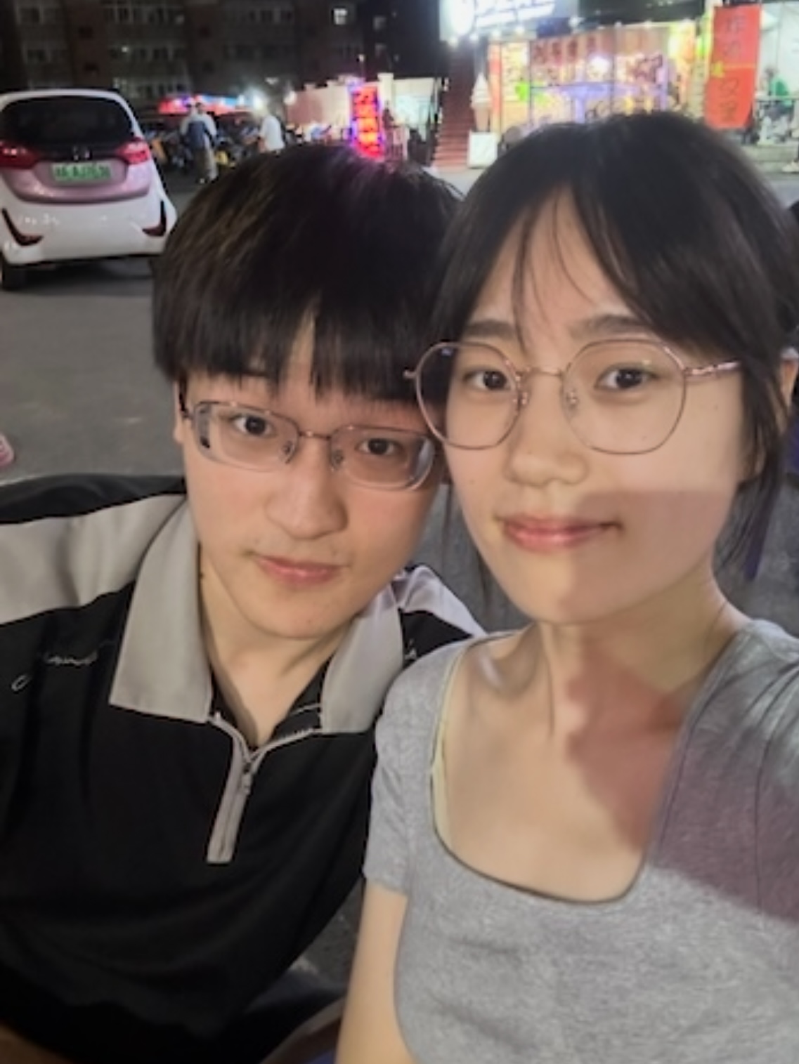 张教员 照片